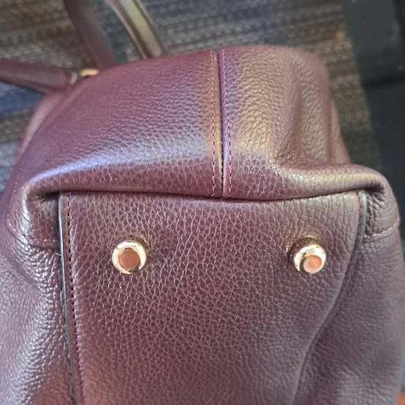 NEW COACH EDIE 31 Turnlock Burgundy, Oxblood Pebble Leather Shoulder - Picture 9 of 16